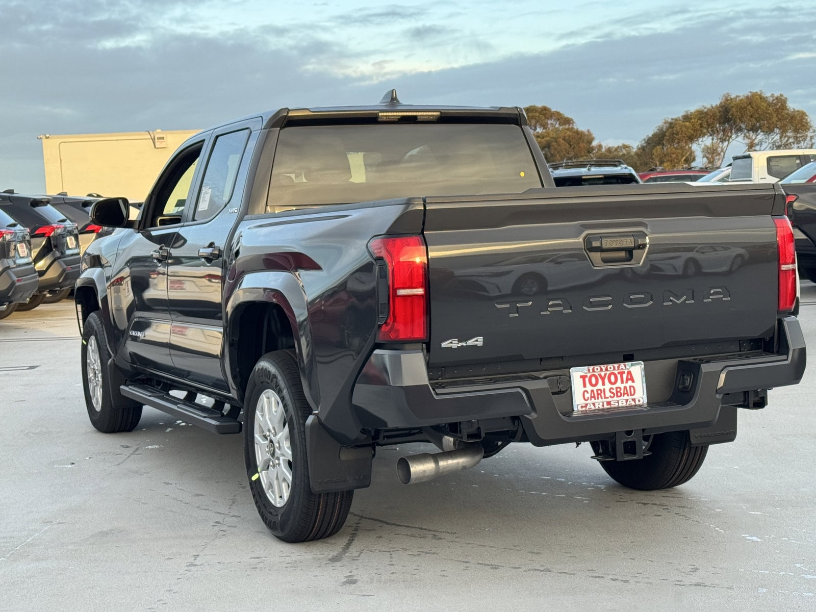 2026 Toyota Tacoma SR5 - Photo 12