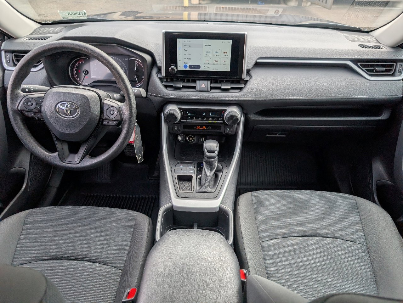 2025 Toyota RAV4 LE photo 3