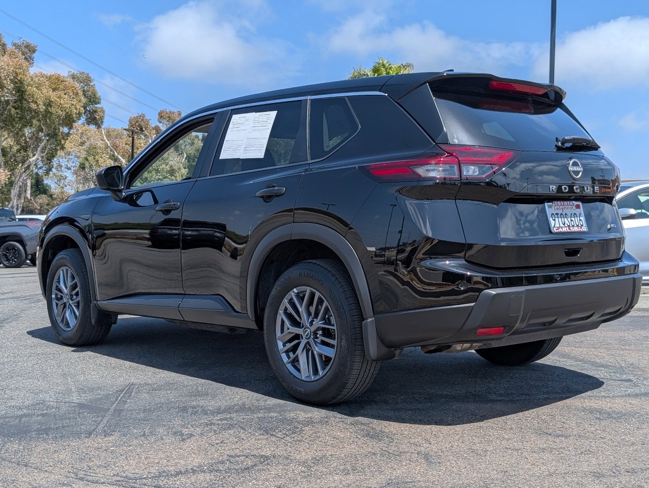 2025 Nissan Rogue S - Photo 12