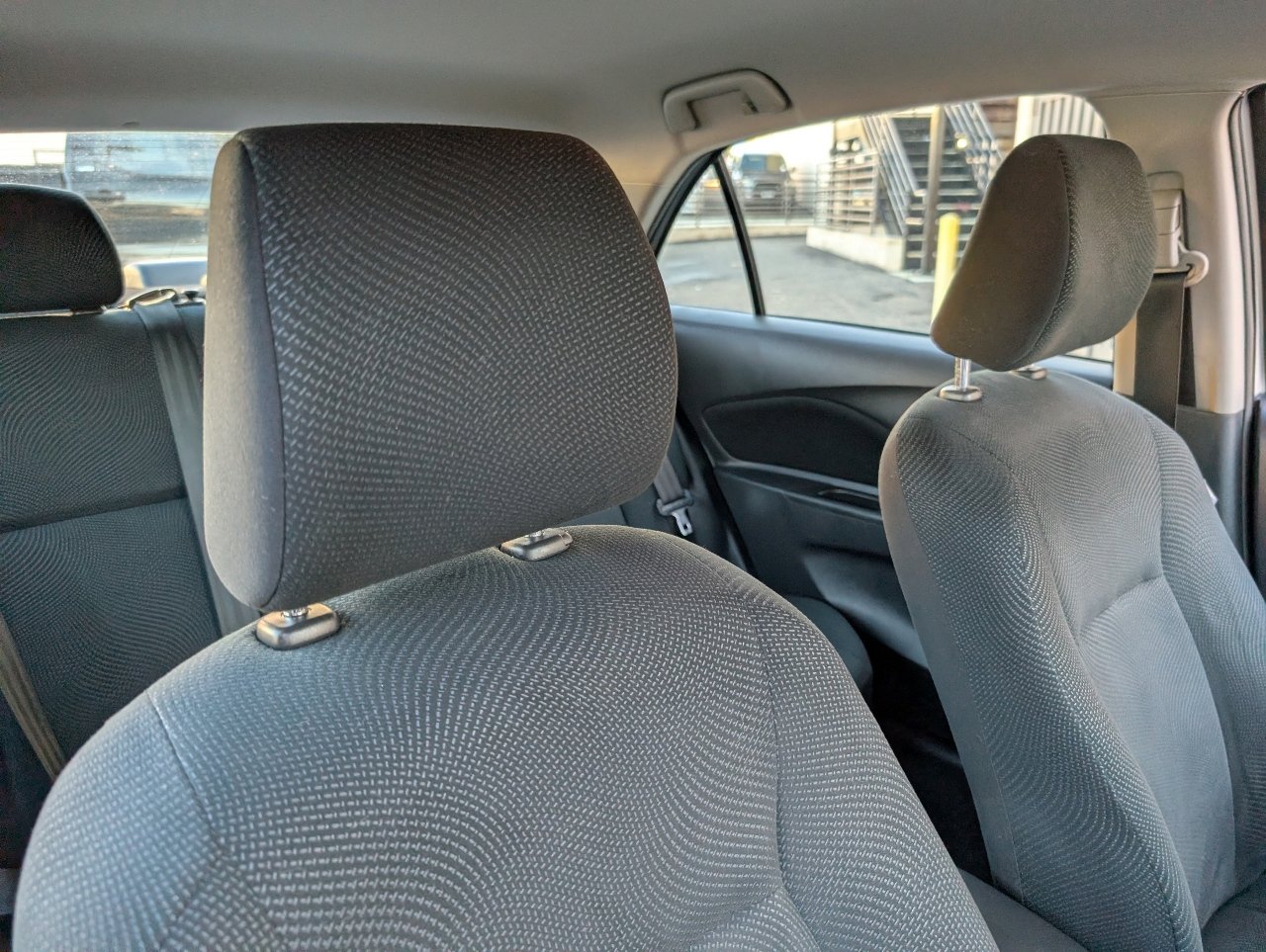 2012 Toyota Yaris Base photo 3