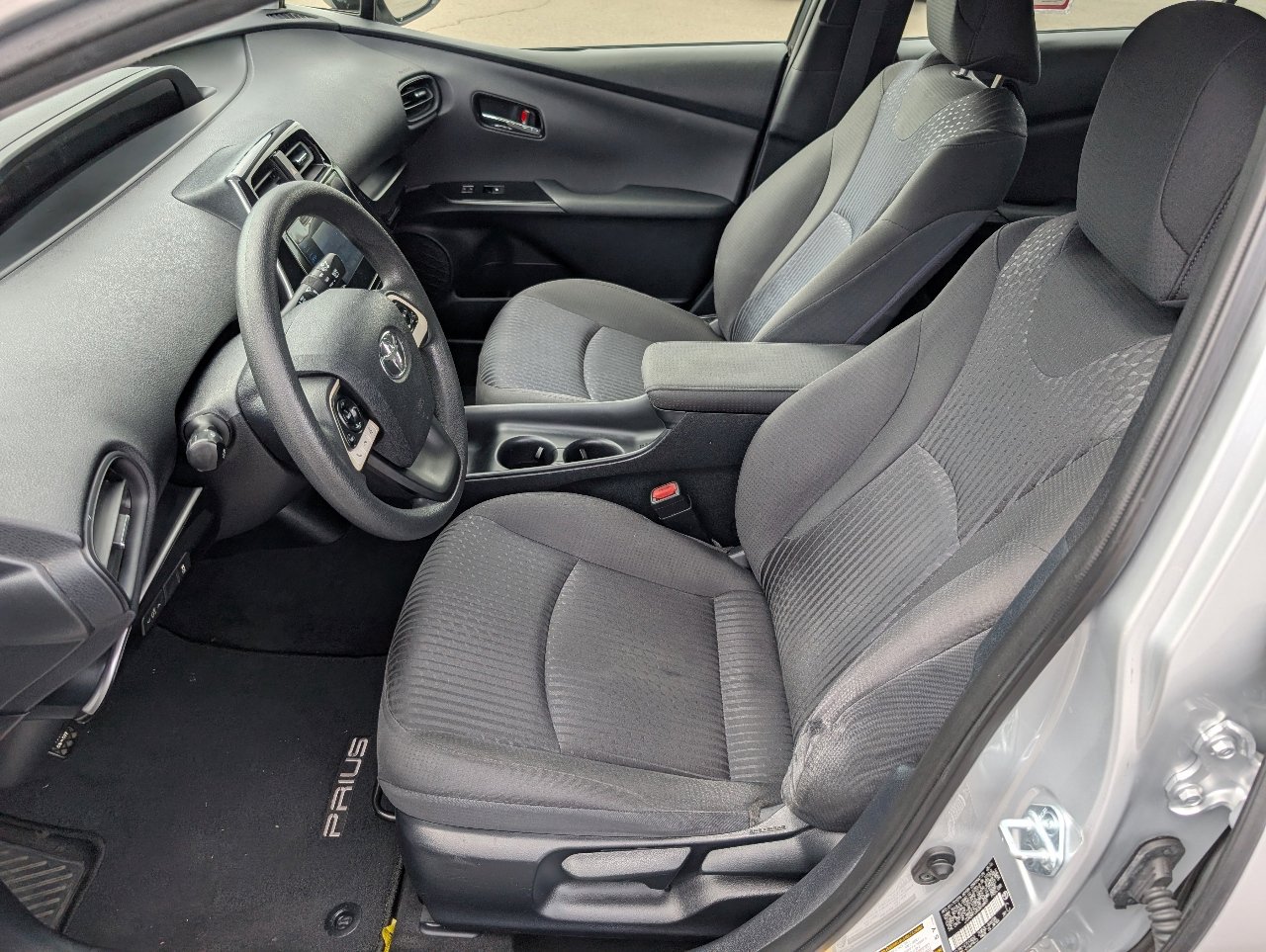 2016 Toyota Prius Two photo 2