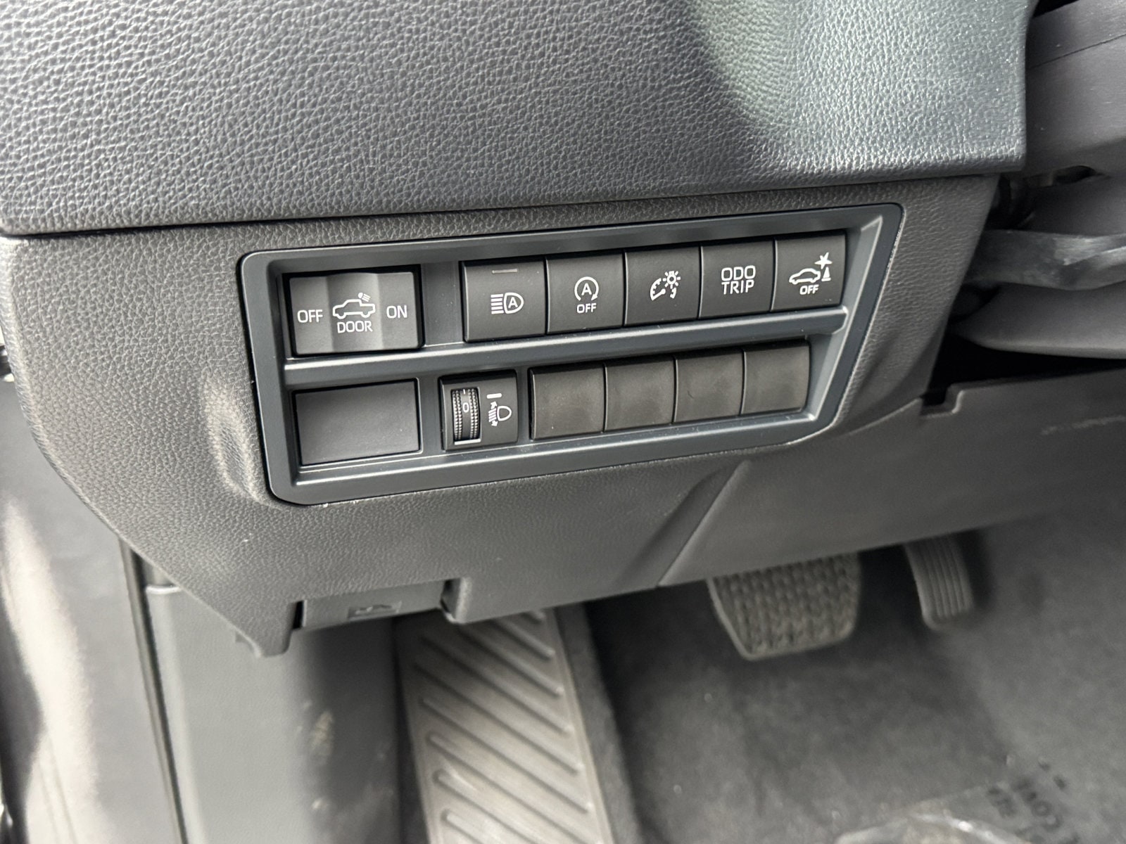 2026 Toyota Tundra SR5 - Photo 17