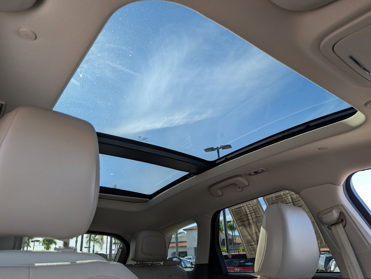 2022 Lincoln Corsair Reserve photo 3