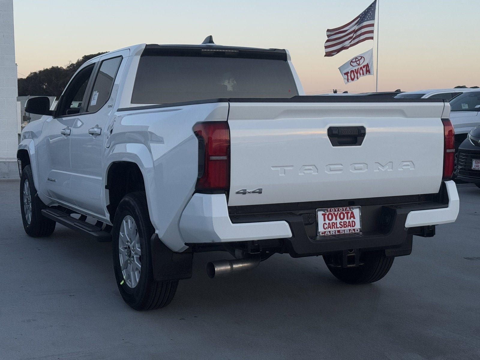 2026 Toyota Tacoma SR5 - Photo 12