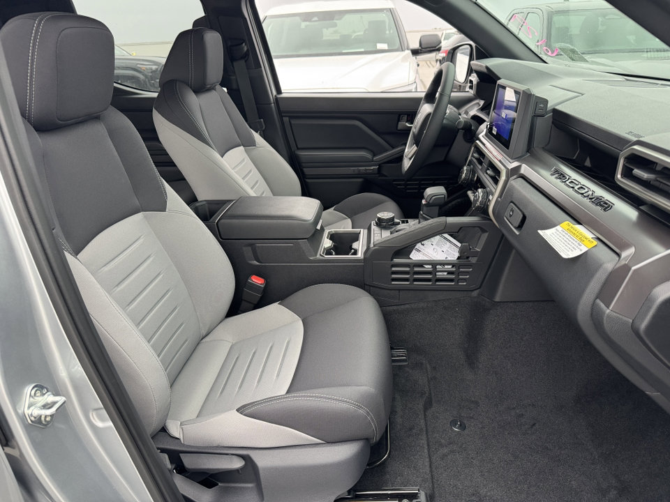 2025 Toyota Tacoma TRD Off Road - Photo 8