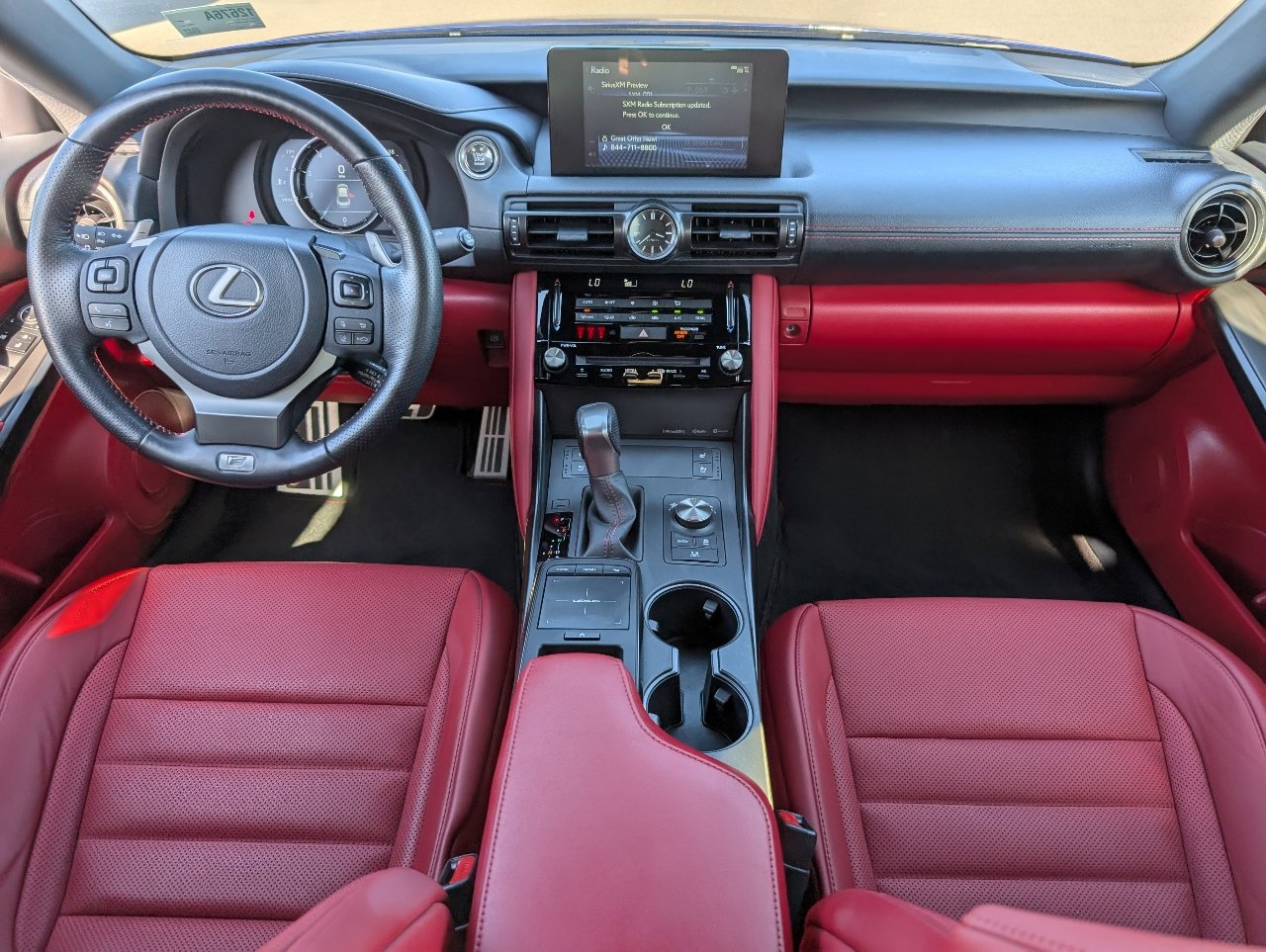 2023 Lexus IS 350 F SPORT photo 4
