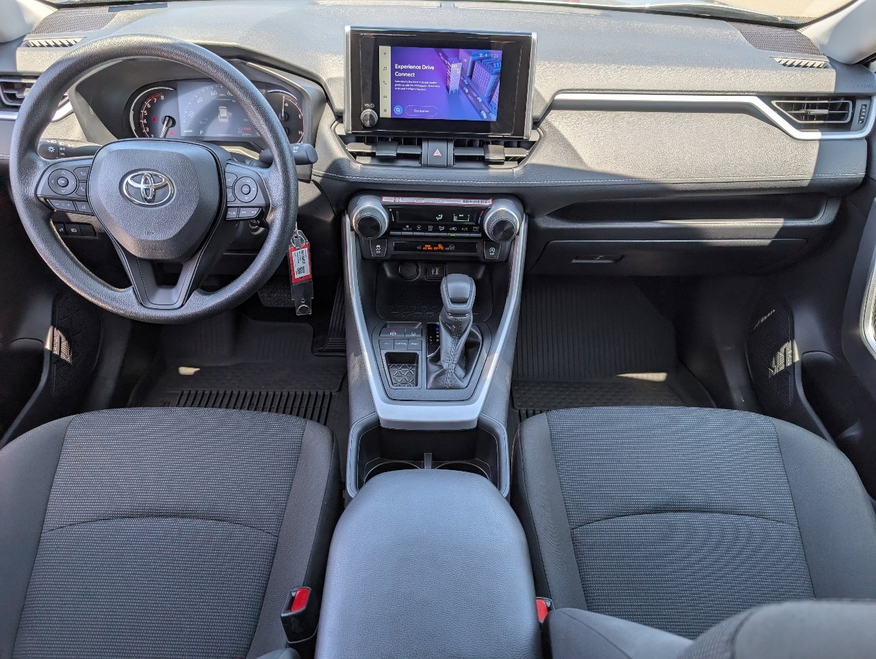 2025 Toyota RAV4 LE photo 3