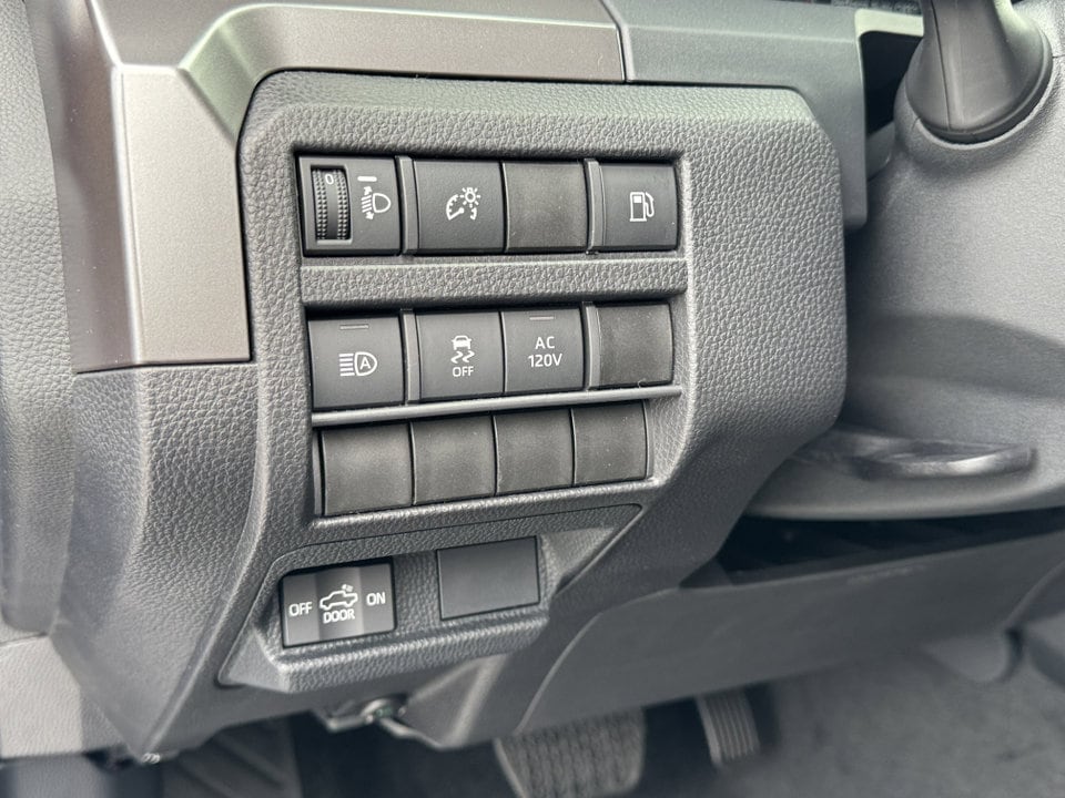 2025 Toyota Tacoma TRD Off Road - Photo 17