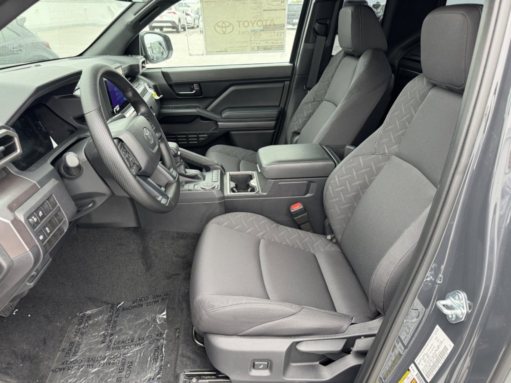 New 2025 Toyota Tacoma SR5 4X2 XTRACAB