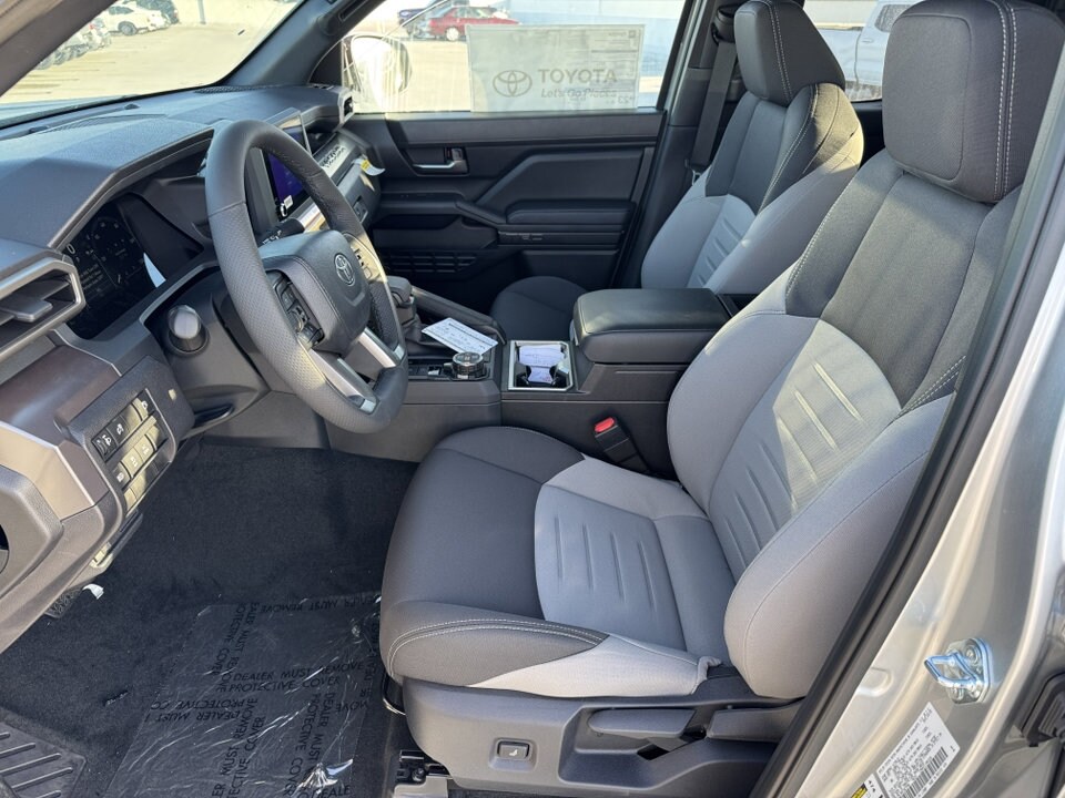 2025 Toyota Tacoma TRD Off-Road 4x4 Double Cab photo 2