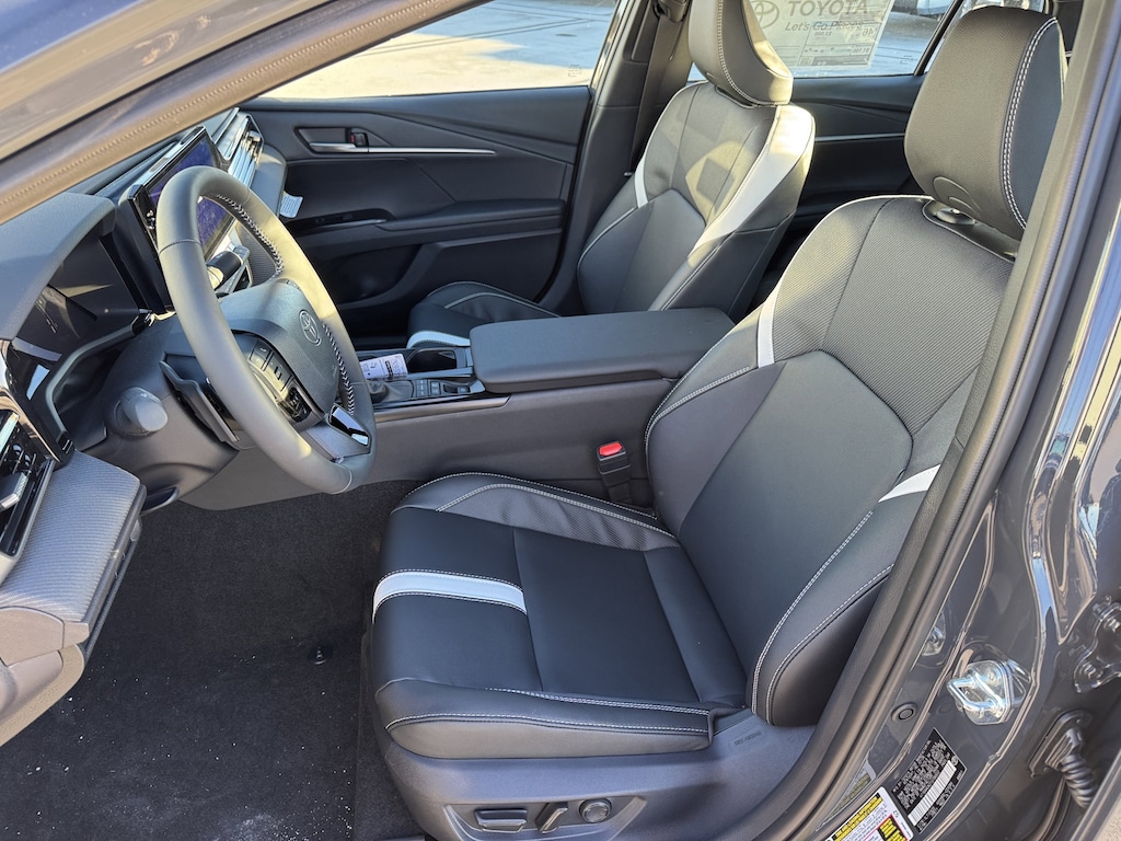 New 2026 Toyota Camry SE SE