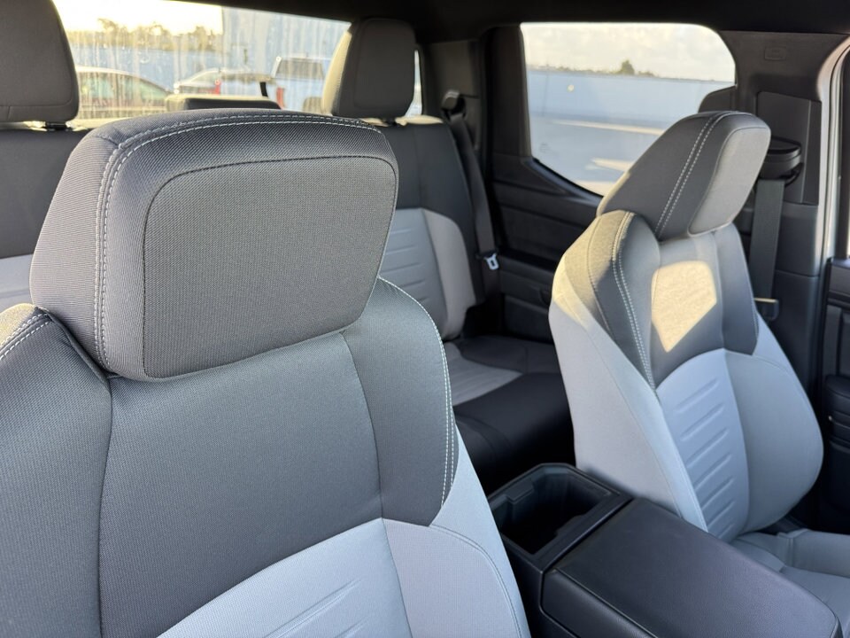 2025 Toyota Tacoma TRD Off-Road 4x4 Double Cab photo 3
