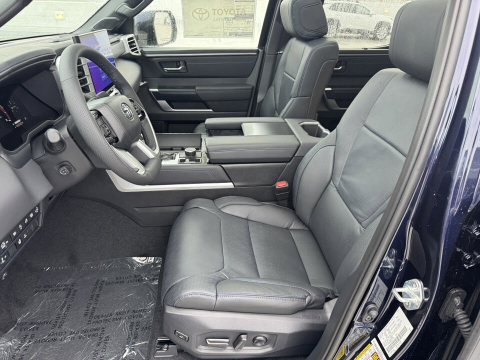 2025 Toyota Tundra Platinum CrewMax photo 2