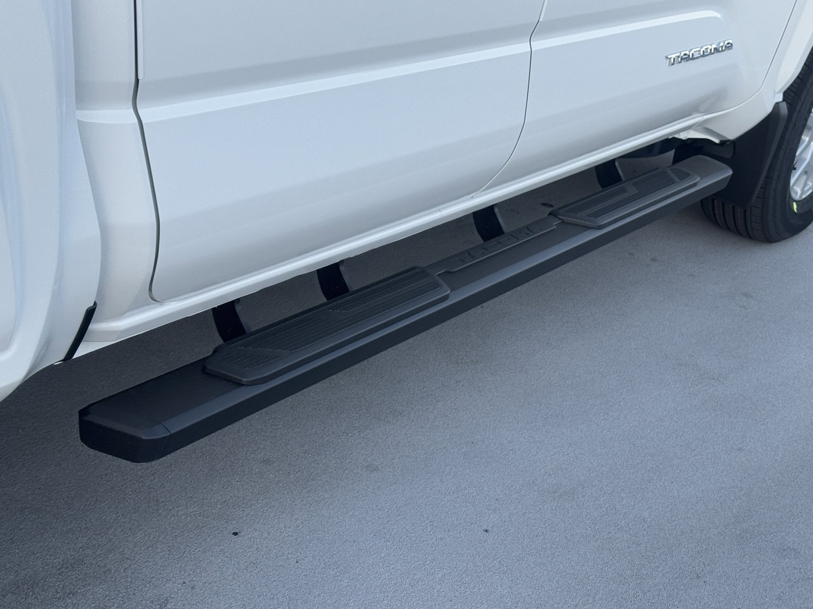 2026 Toyota Tacoma SR5 - Photo 14