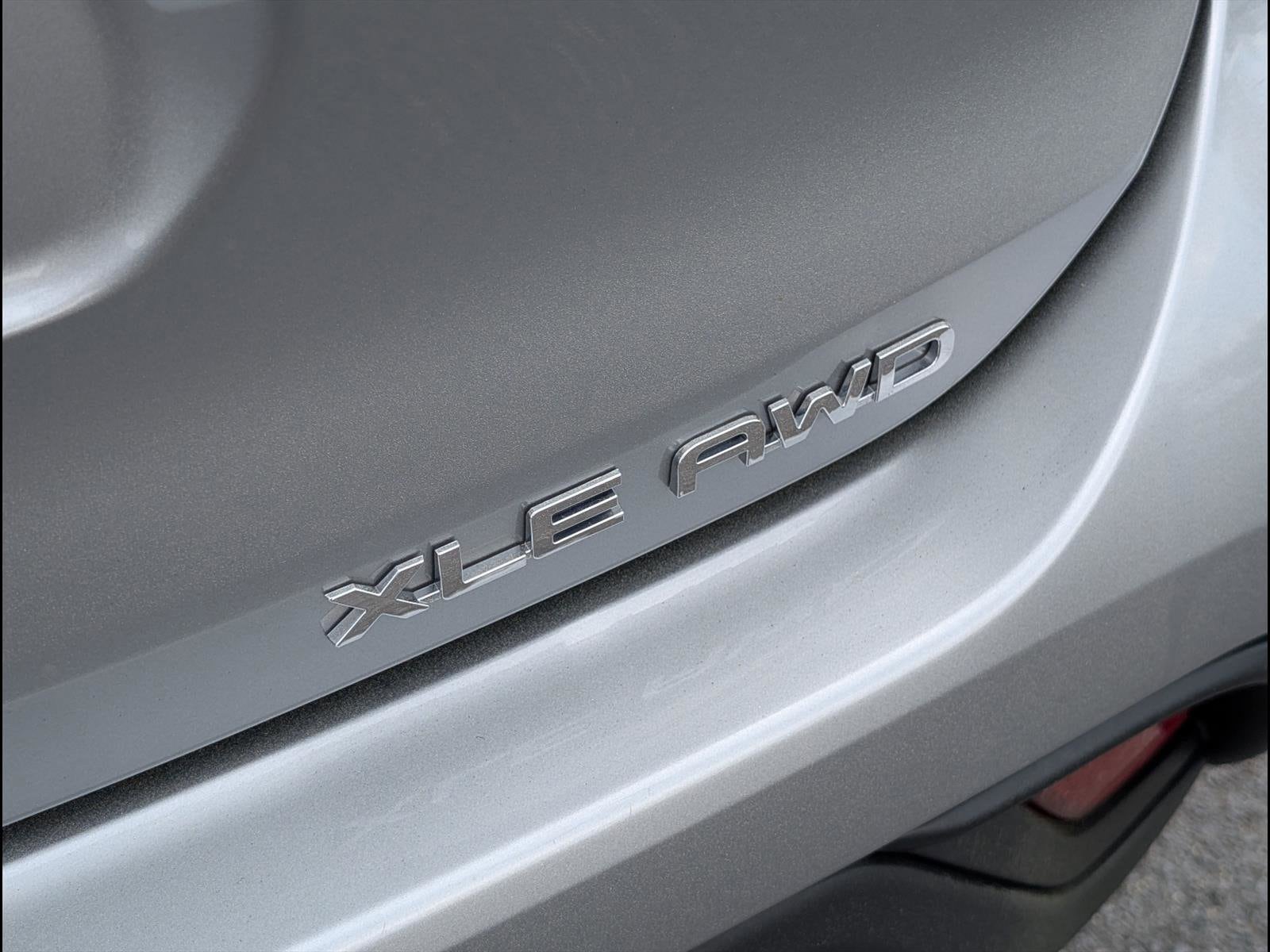 2023 Toyota Highlander XLE - Photo 8