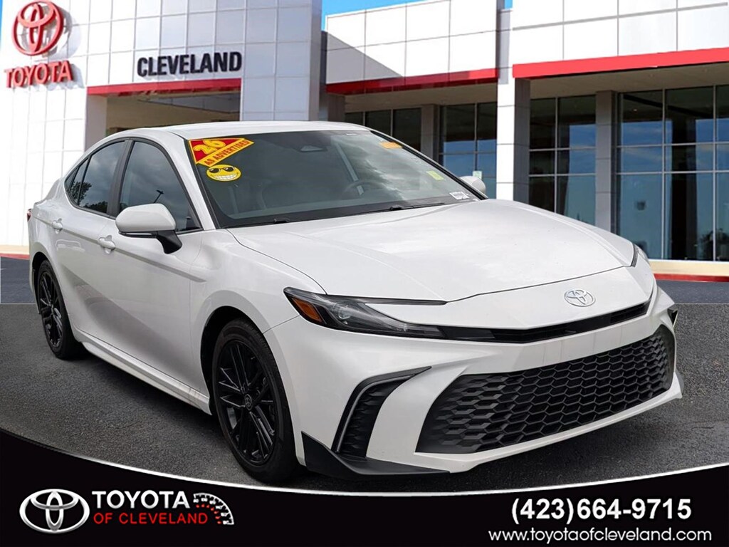 Used 2026 Toyota Camry SE Sedan