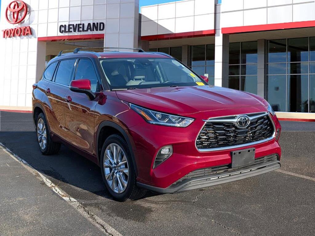 Used 2022 Toyota Highlander Limited SUV