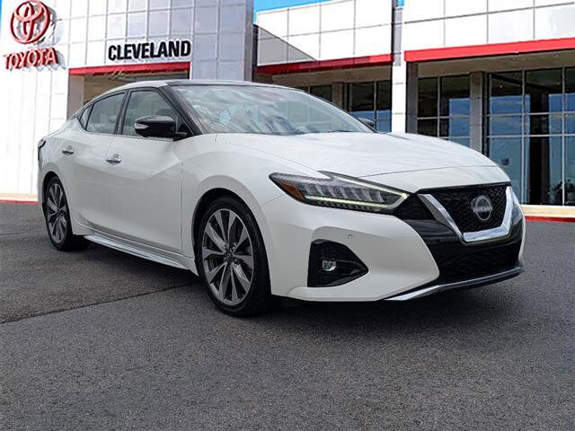 2023 Nissan Maxima Platinum photo 2