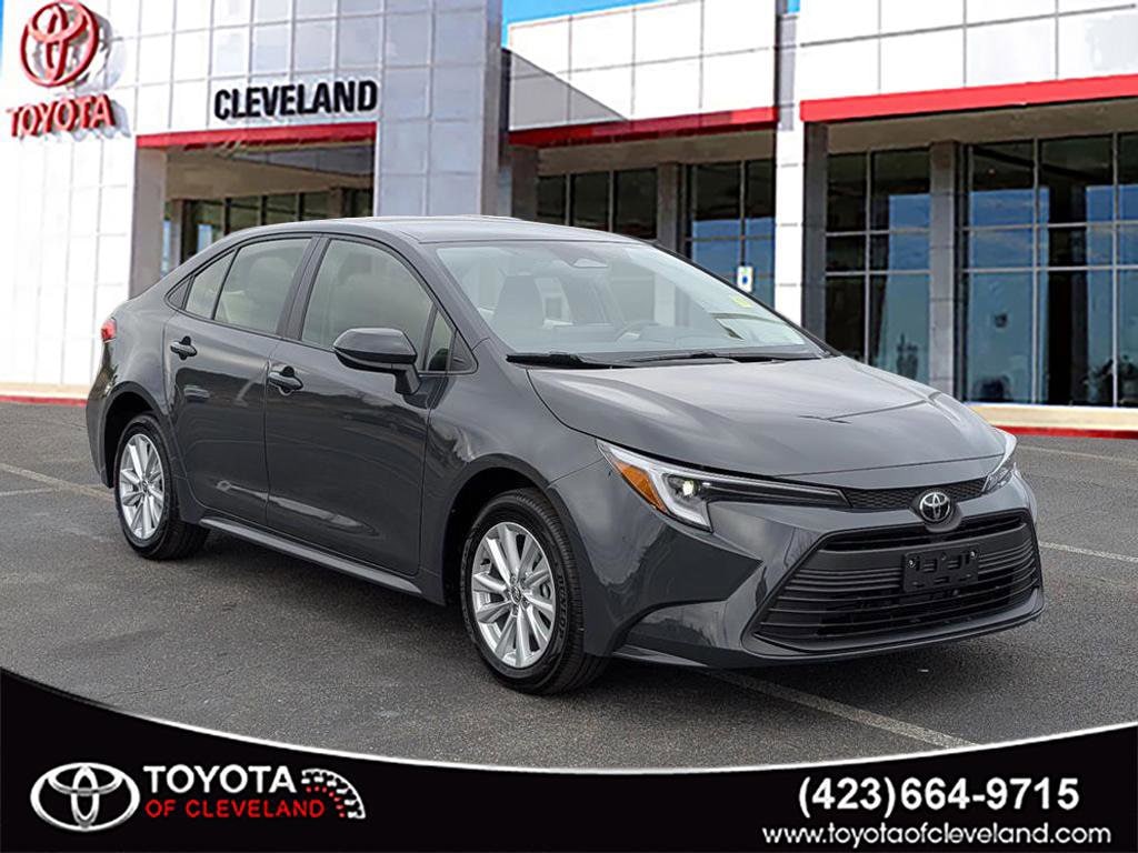 2026 Toyota Corolla LE's photo