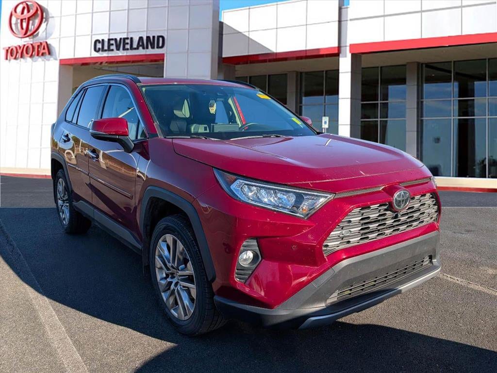 2020 Toyota RAV4 Limited's photo