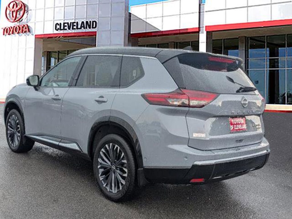 Used 2024 Nissan Rogue Platinum SUV