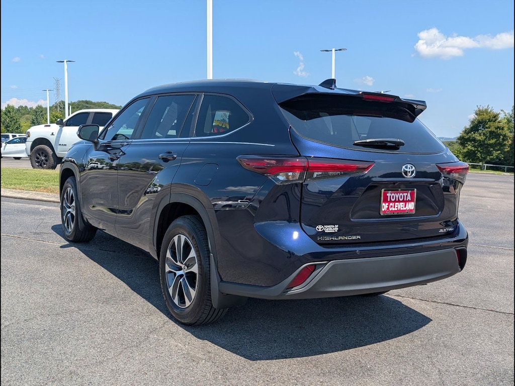 Used 2026 Toyota Highlander XLE SUV
