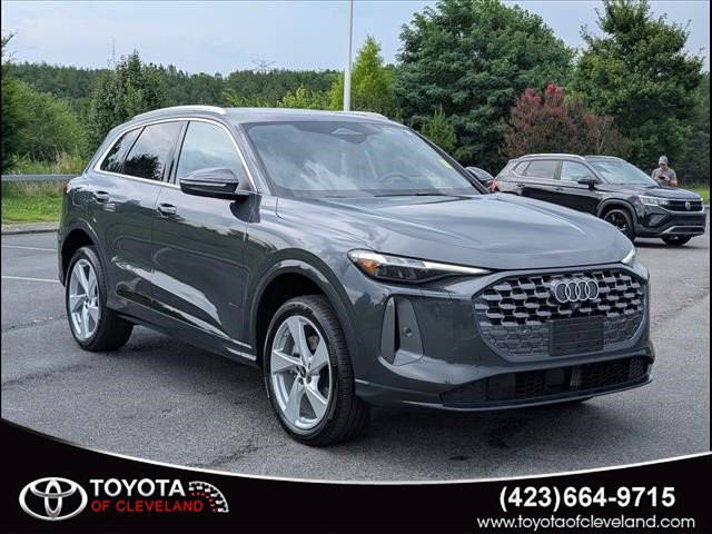 2025 Audi Q5 40 Premium Plus's photo