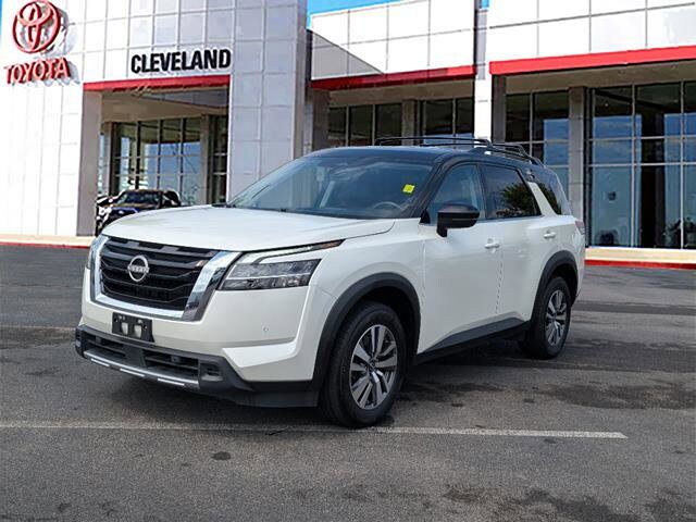 2023 Nissan Pathfinder SL photo 4