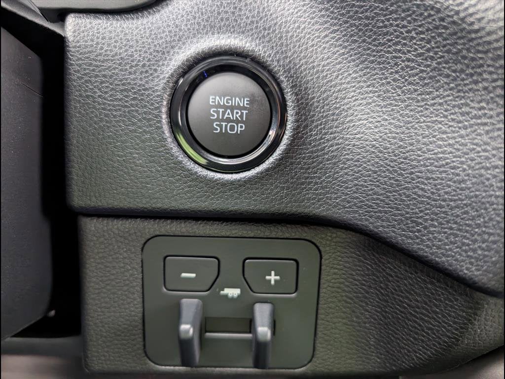 2026 Toyota Tundra SR5 - Photo 9