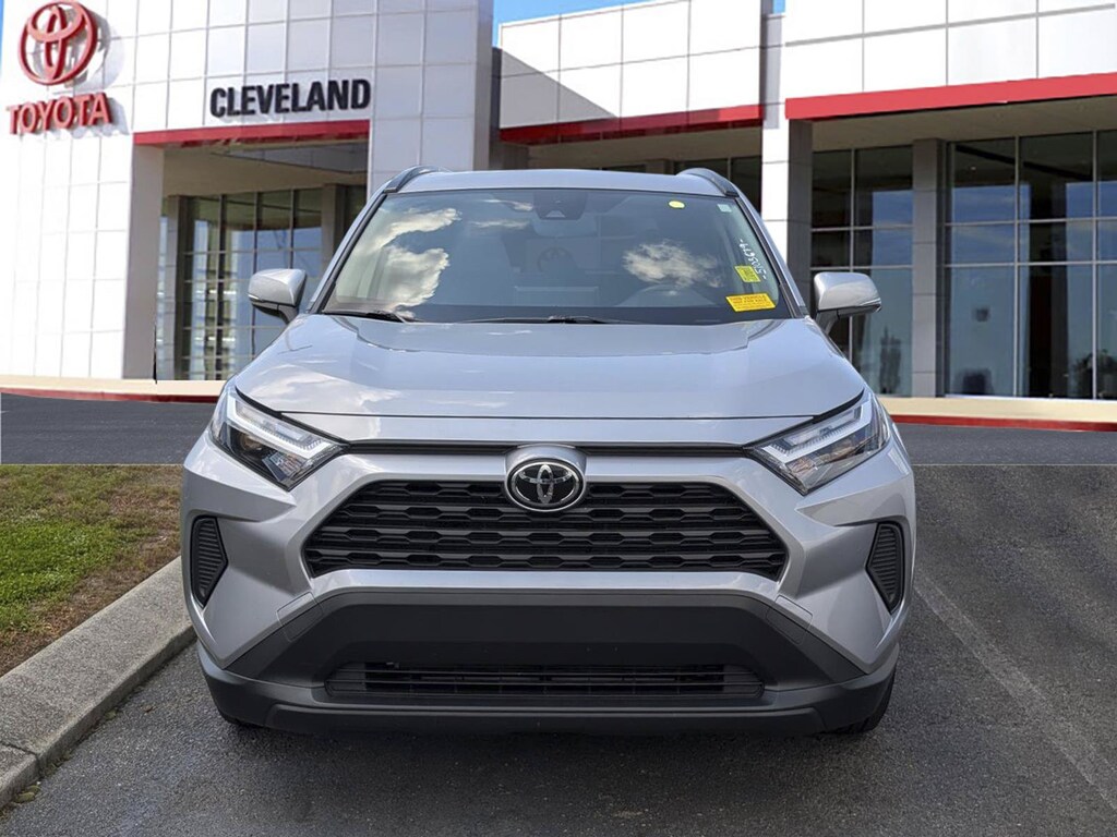 Used 2025 Toyota RAV4 Hybrid XLE SUV