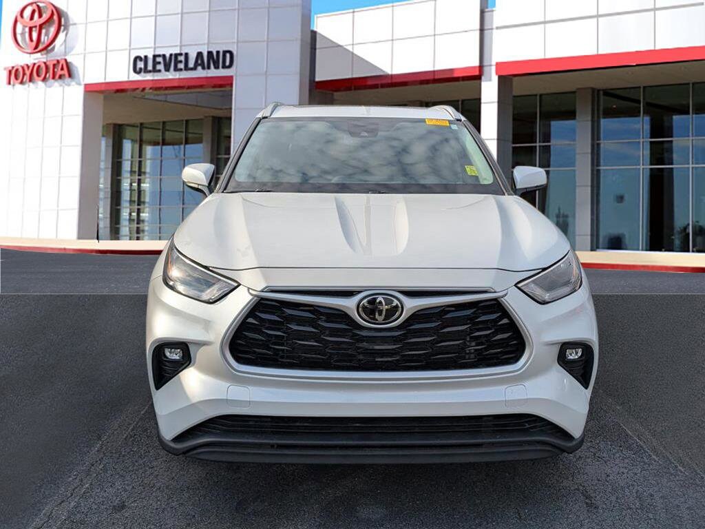 Used 2022 Toyota Highlander XLE SUV