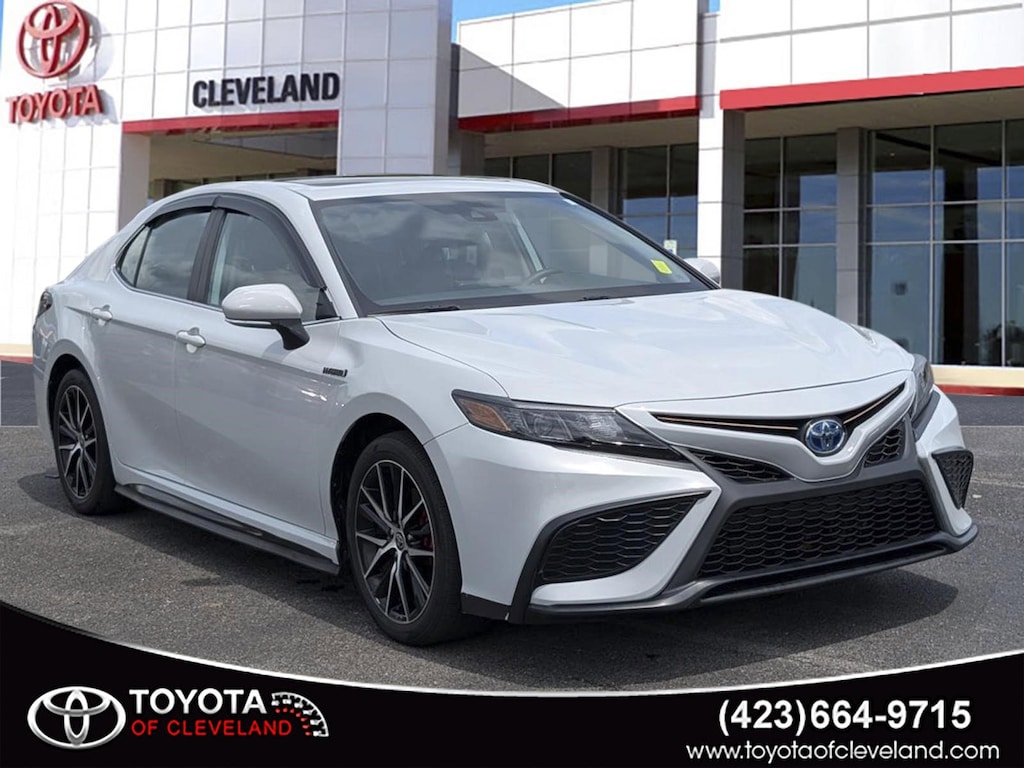 Used 2024 Toyota Camry Hybrid SE Sedan
