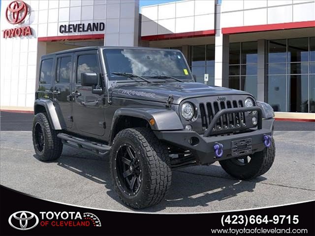 Pre-Owned 2017 Jeep Wrangler JK Unlimited Sahara