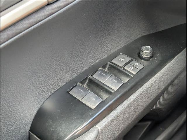 2025 Toyota Camry LE - Photo 21