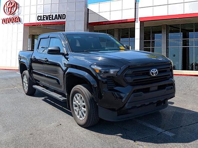 2024 Toyota Tacoma SR photo 2