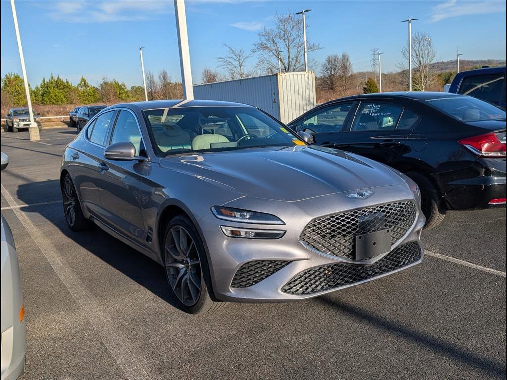 2024 GENESIS G70 Standard's photo