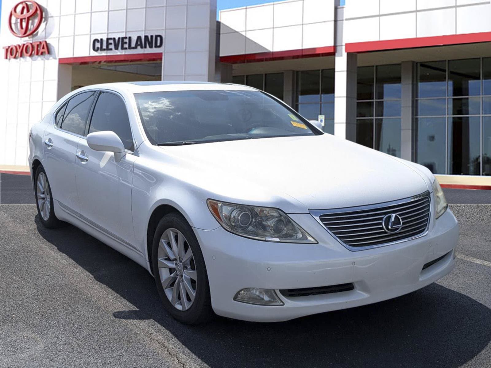 Used 2008 Lexus LS Base with VIN JTHBL46F985077322 for sale in Mcdonald, TN