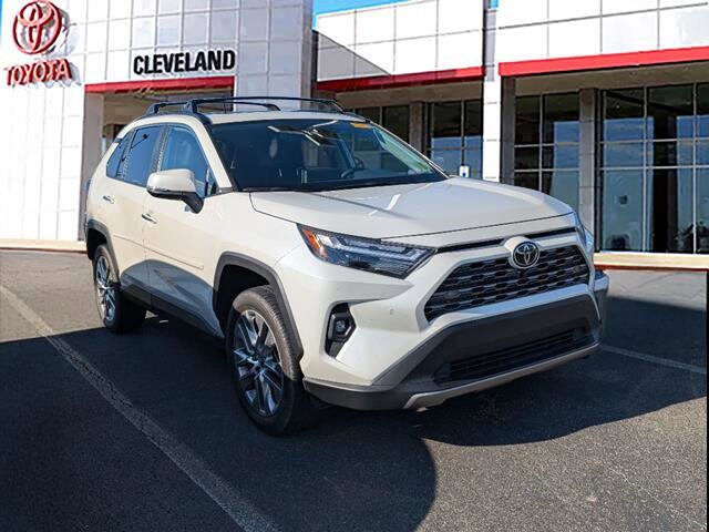 2022 Toyota RAV4 Limited photo 2
