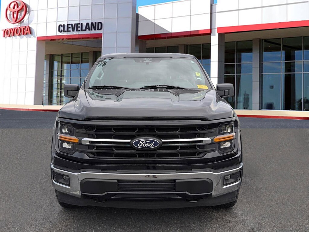 Used 2025 Ford F-150 XLT Truck SuperCrew Cab