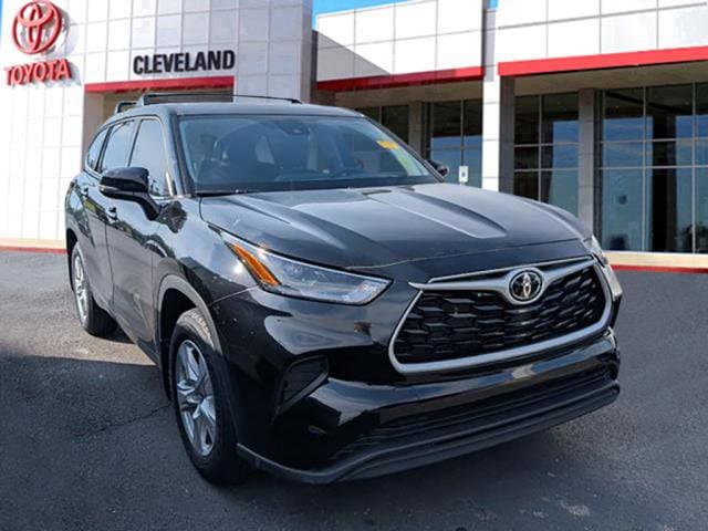 Used 2022 Toyota Highlander L with VIN 5TDCZRAH5NS143297 for sale in Cleveland, TN