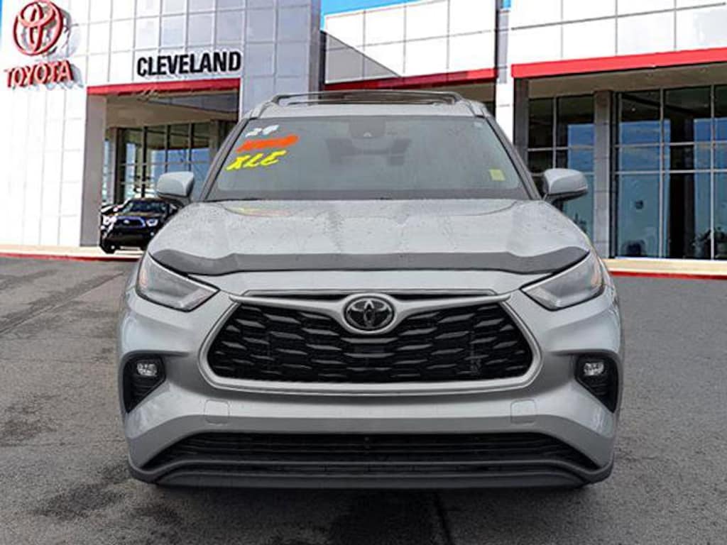 Used 2024 Toyota Highlander XLE SUV