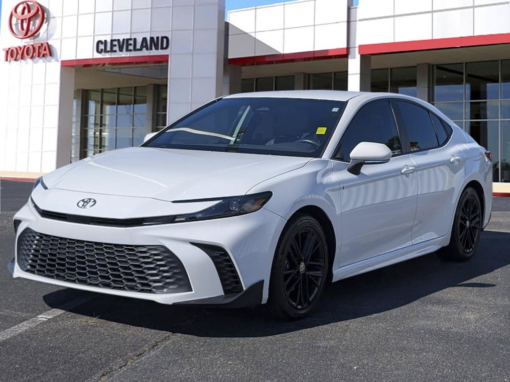 Used 2025 Toyota Camry SE Sedan