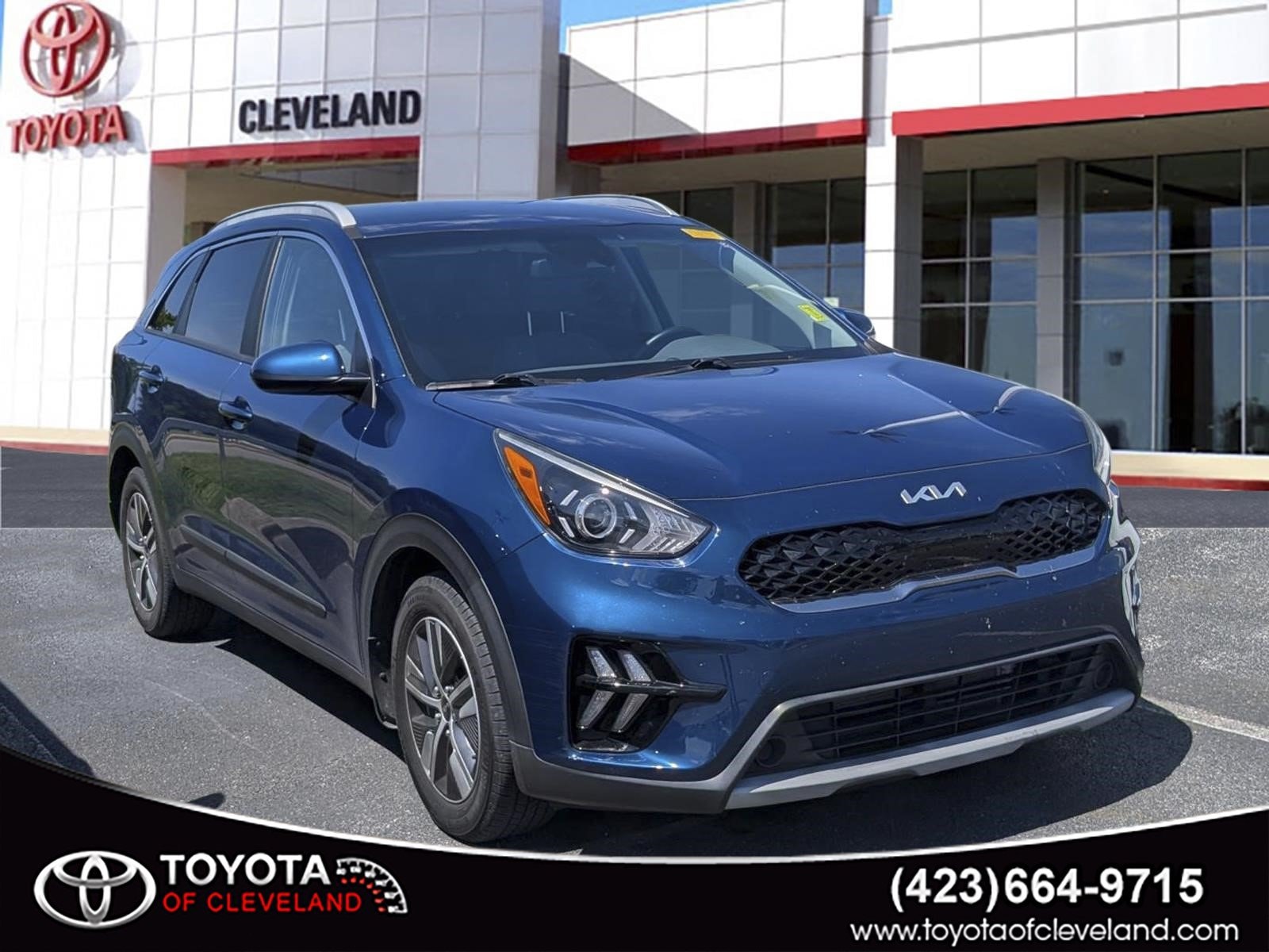 Pre-Owned 2022 Kia Niro LXS