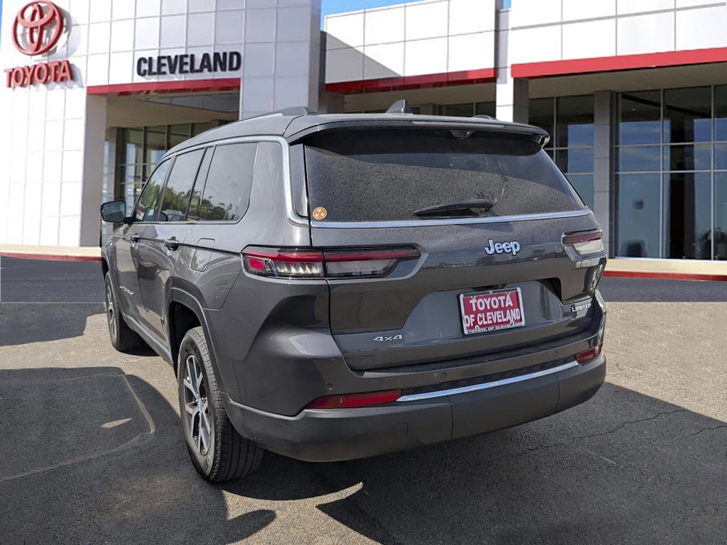 Used 2023 Jeep Grand Cherokee Limited SUV
