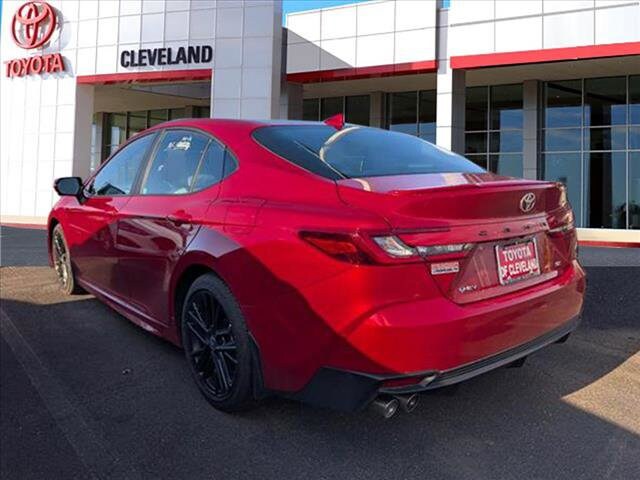 2025 Toyota Camry SE photo 2