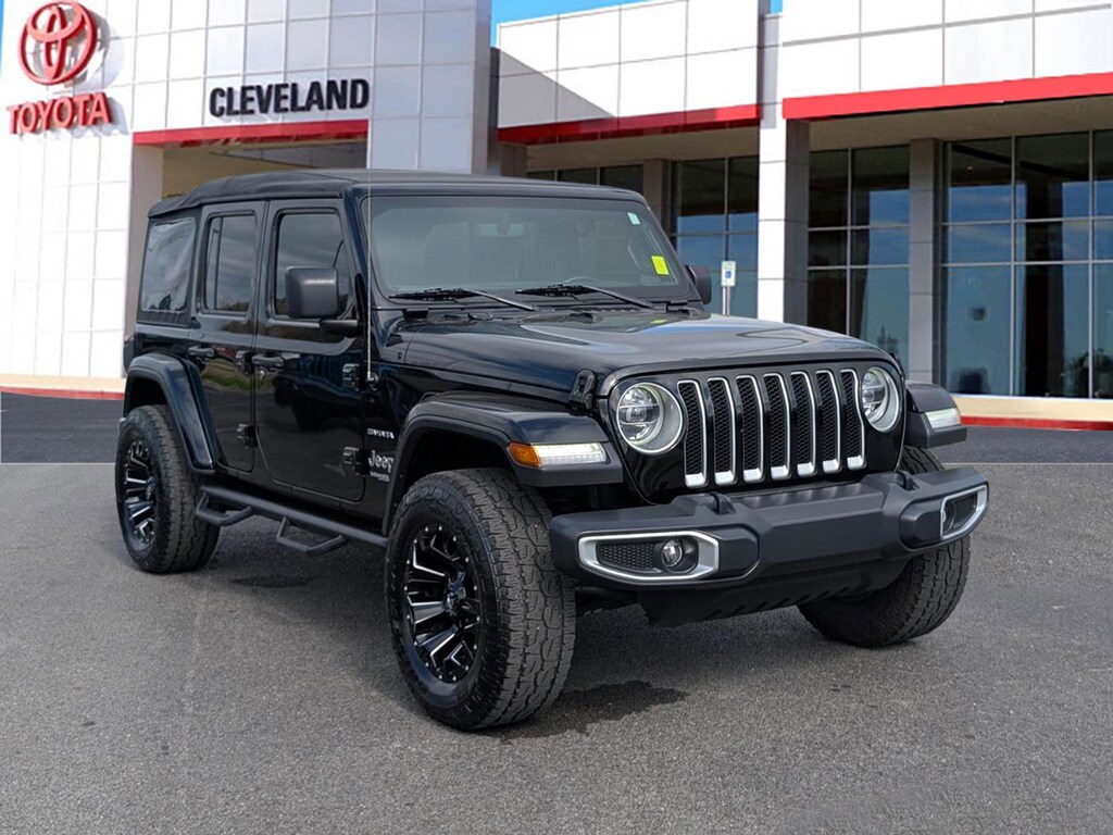 Used 2018 Jeep Wrangler Sahara SUV