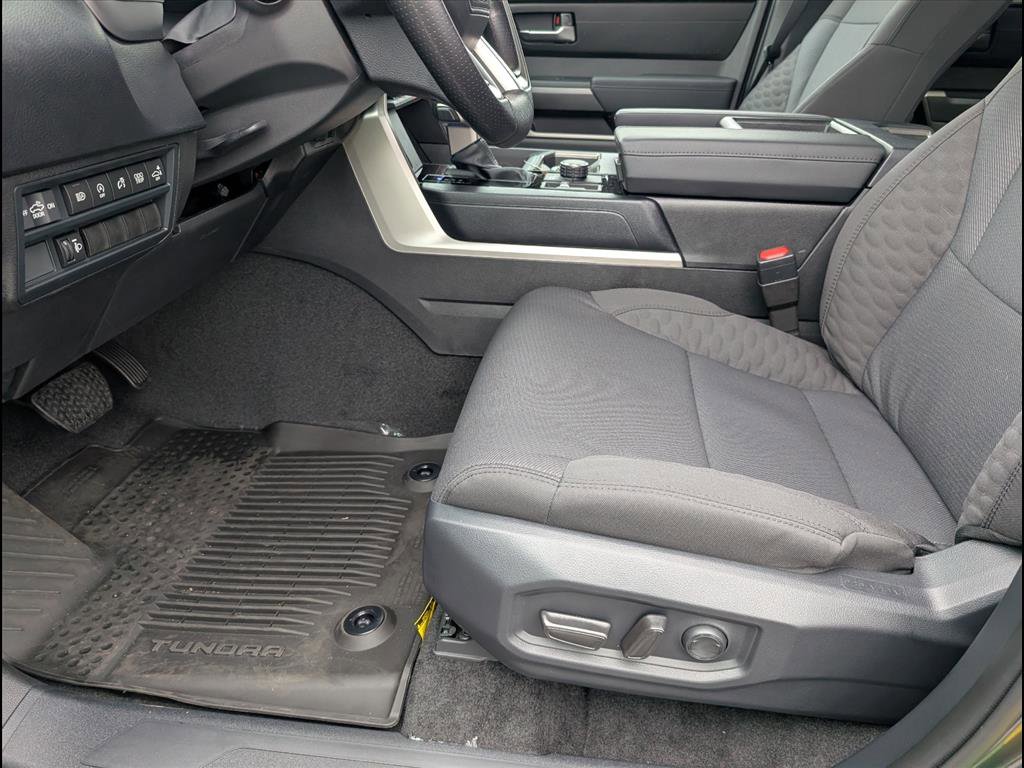 2026 Toyota Tundra SR5 - Photo 7
