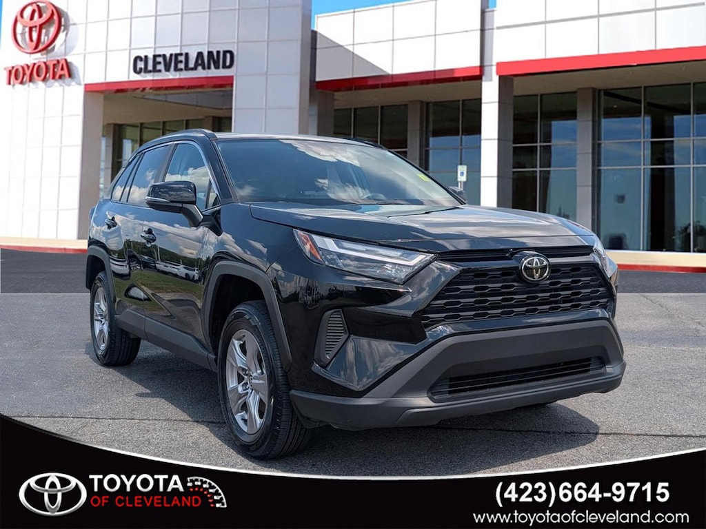Used 2025 Toyota RAV4 XLE SUV