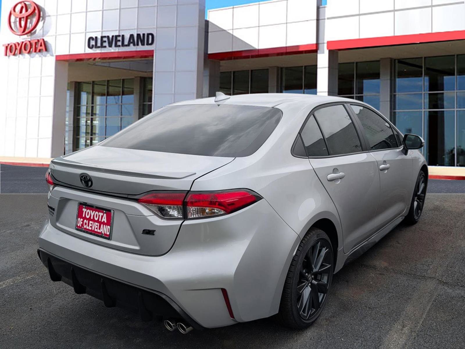 2026 Toyota Corolla SE - Photo 6