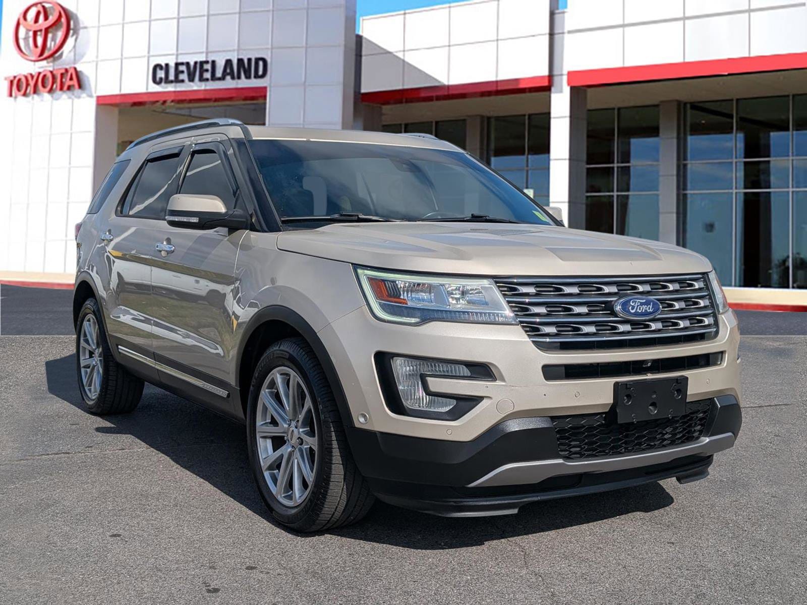 Used 2017 Ford Explorer Limited with VIN 1FM5K8F87HGA25486 for sale in Mcdonald, TN